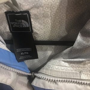North face windbreaker